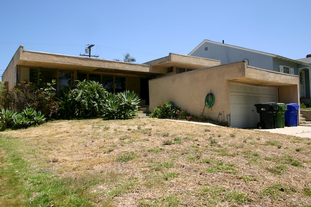 EYRC Architects Schindler House Exterior Before Remodel